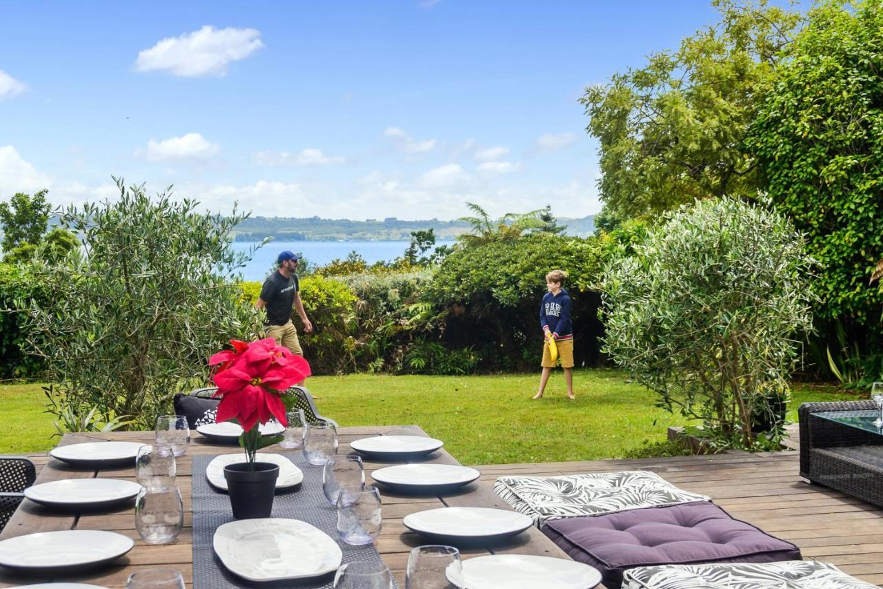 The Bird House - Kawaha Point, Rotorua. Stylish Six Bedroom Home With Space, Views And Relaxed Atmosphere Eksteriør billede